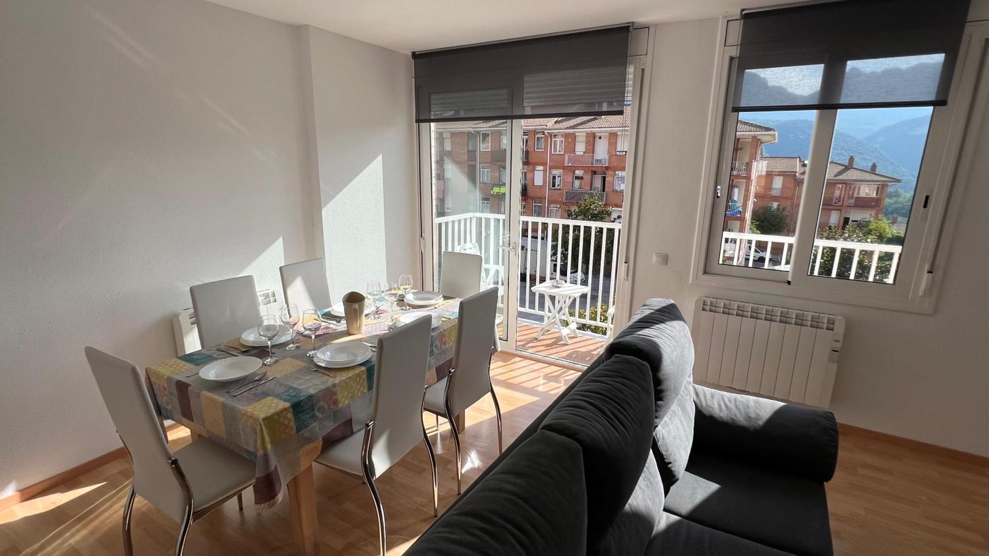 Apartament Acollidor Al Bergueda 6P Sant Jordi de Cercs Esterno foto