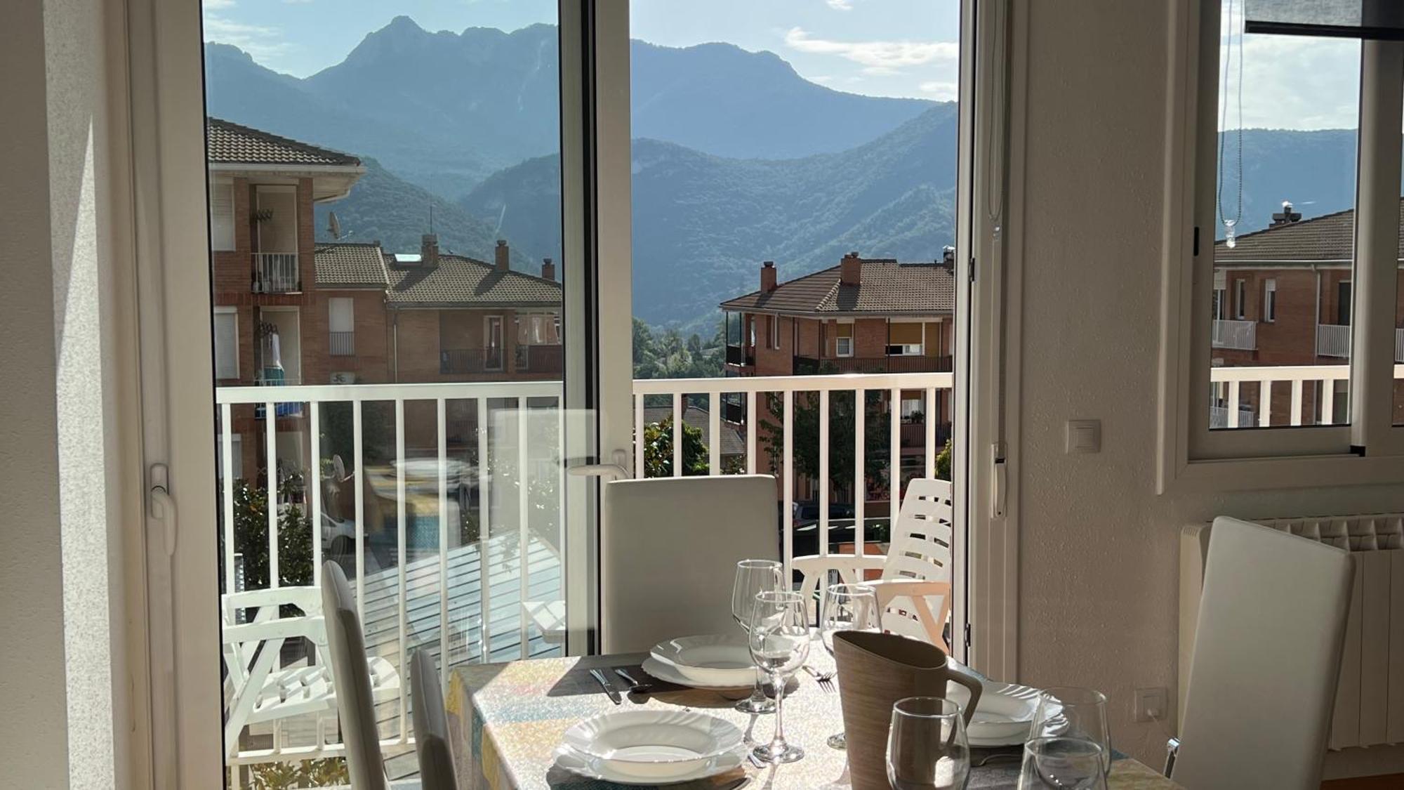 Apartament Acollidor Al Bergueda 6P Sant Jordi de Cercs Esterno foto